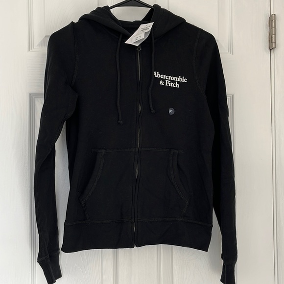 Abercrombie & Fitch Tops - NWT Abercrombie & Fitch Black Zip Up Hoodie